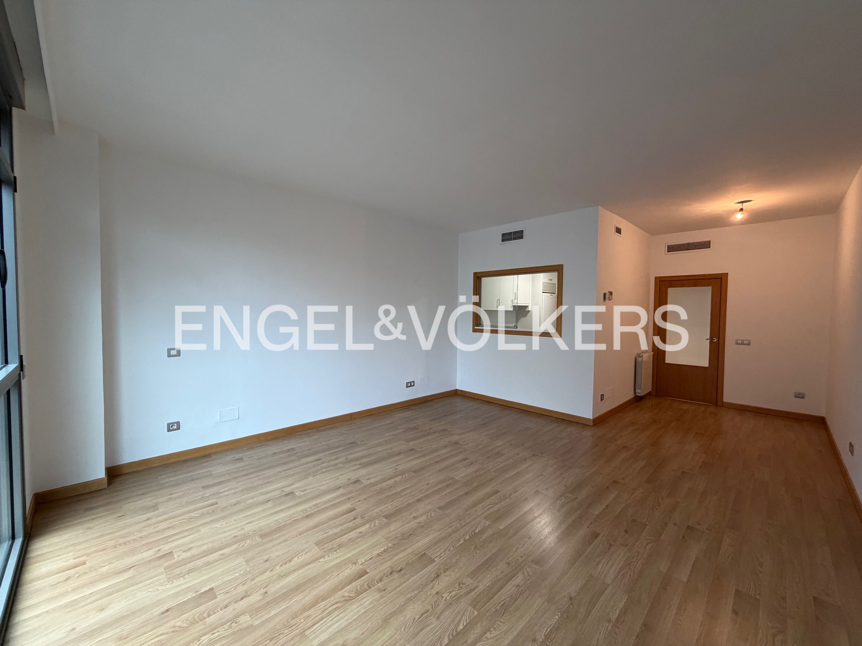 Sala d'estar de Pis de lloguer en  Madrid Capital amb Aire condicionat i Calefacció