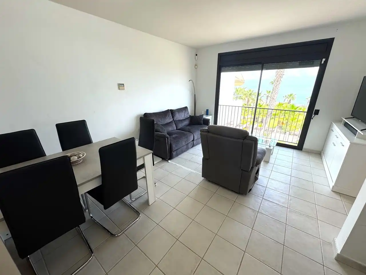 Sala d'estar de Apartament en venda en Mojácar amb Aire condicionat, Terrassa i Piscina