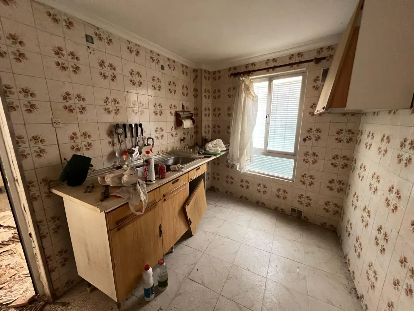 Cuina de Casa o xalet en venda en Ubrique amb Traster i Balcó