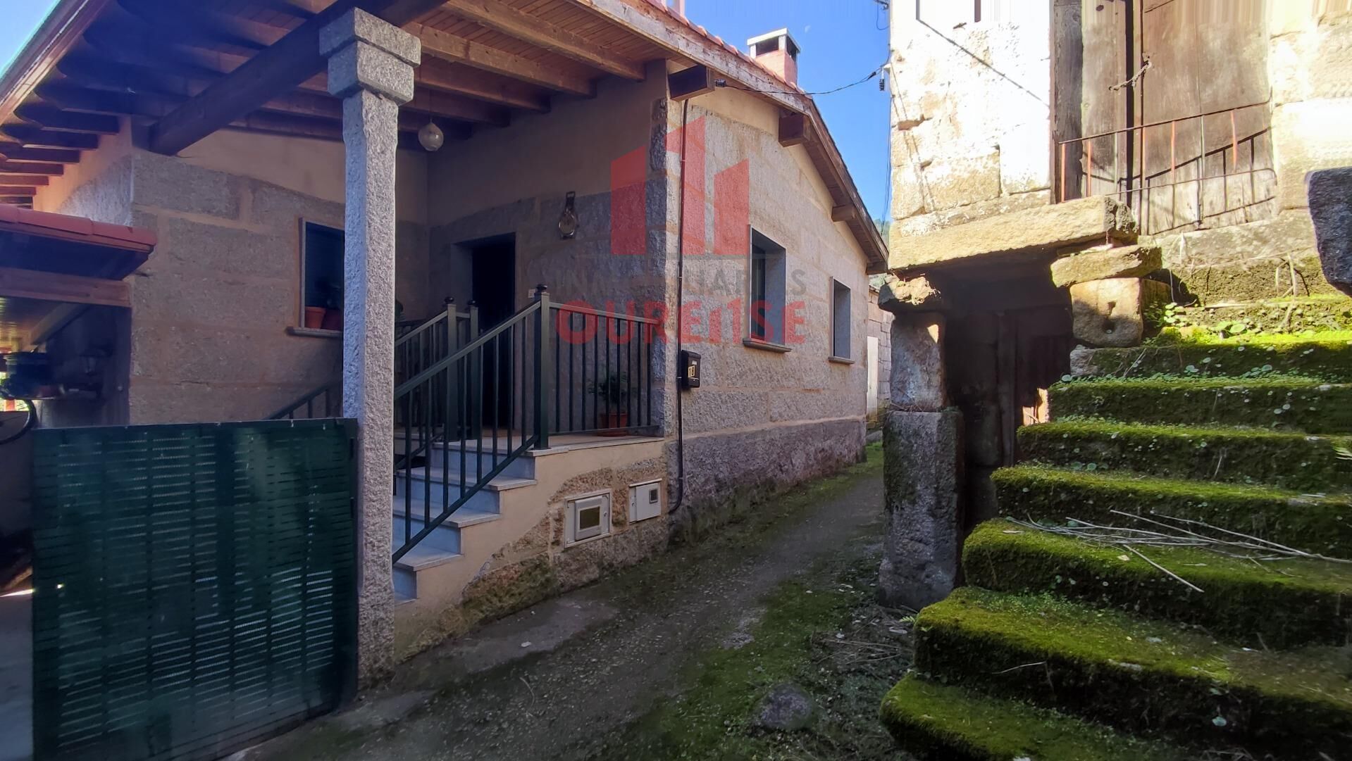 Exterior view of House or chalet for sale in Ourense Capital   with Heating, Private garden and Storage room