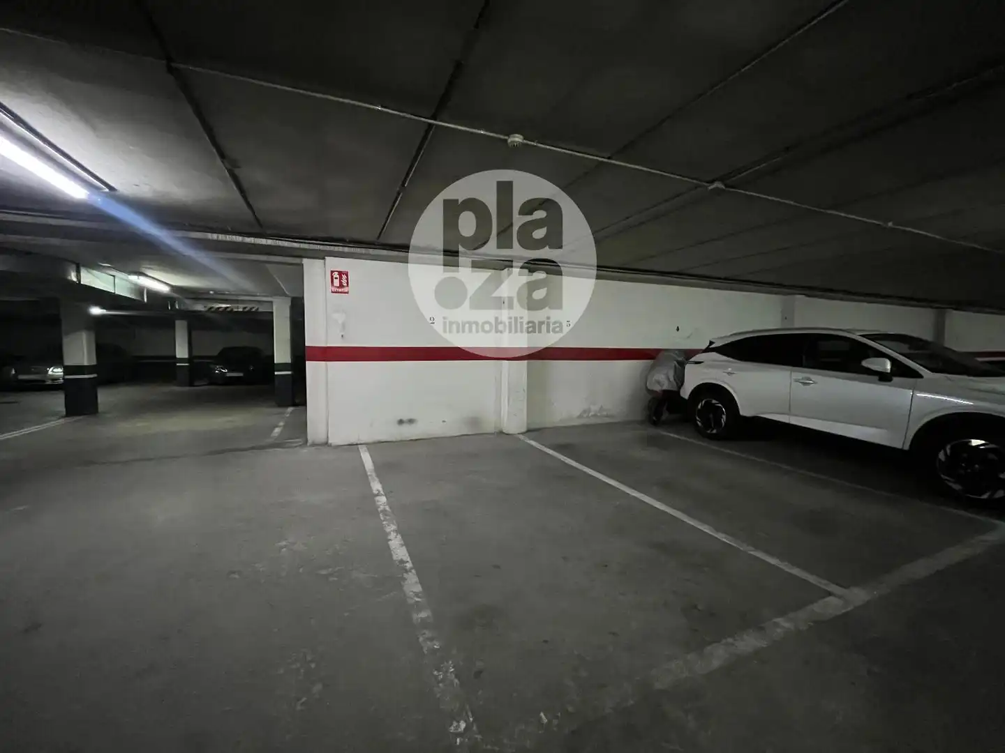 Parking de Piso de alquiler en Burgos con Calefacción y Amueblado