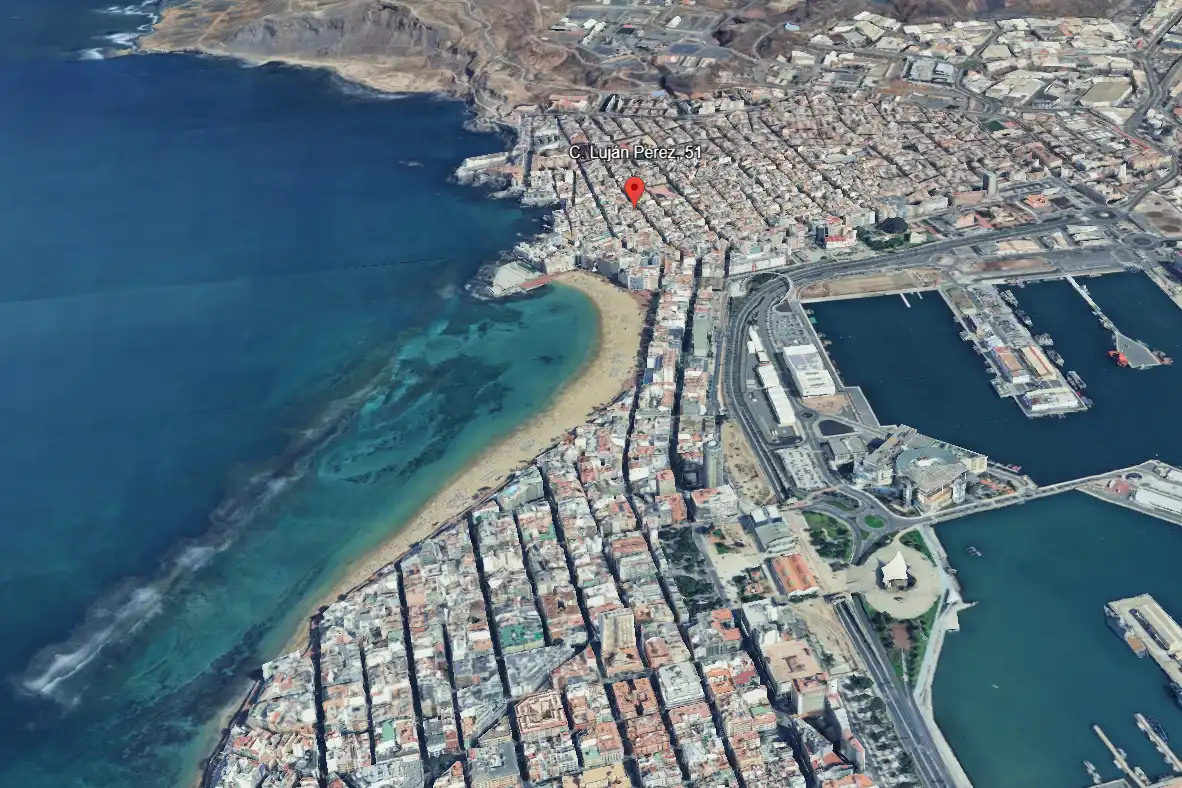 Vista exterior de Casa adosada en venda en Las Palmas de Gran Canaria amb Calefacció