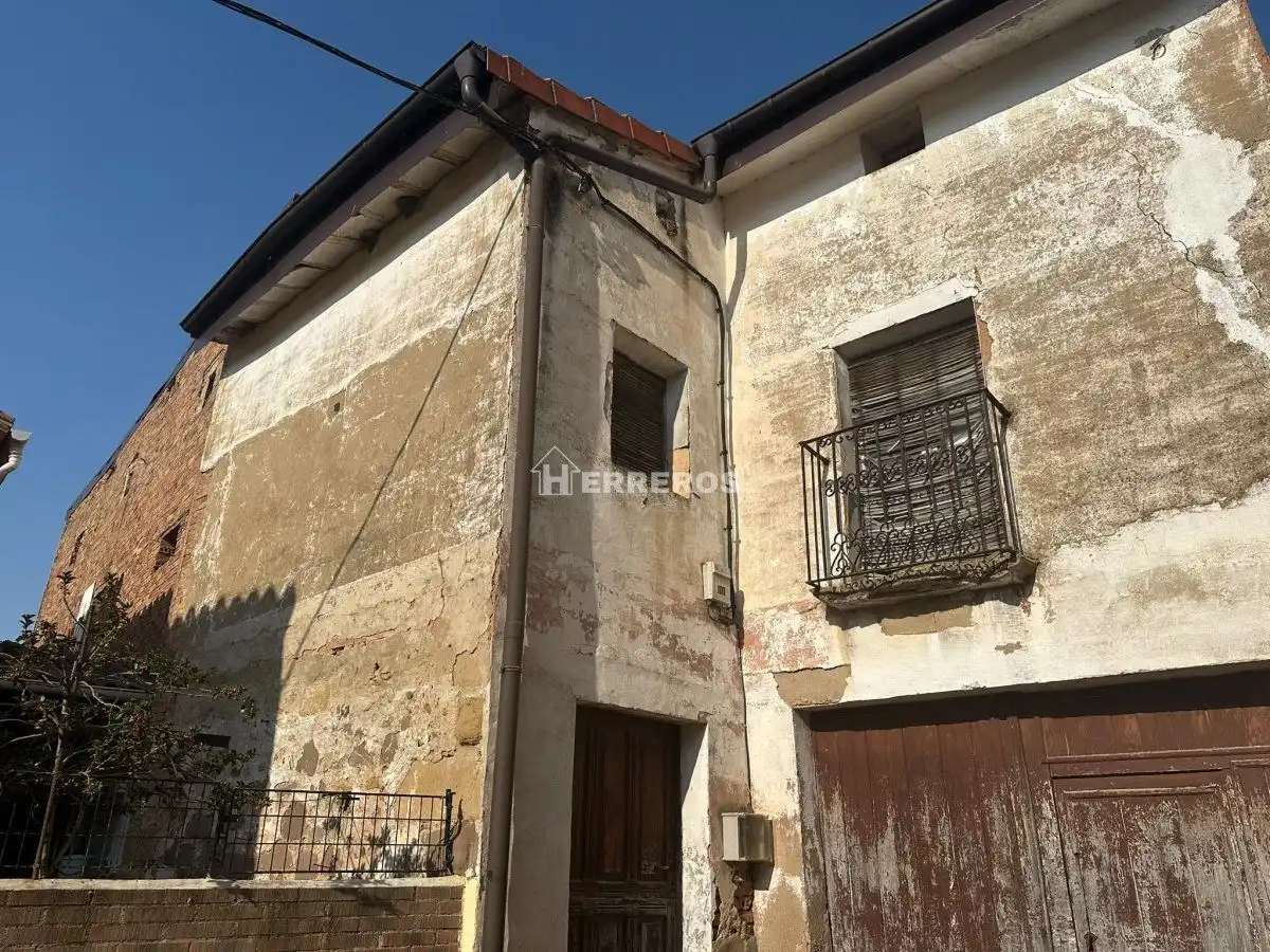 Exterior view of Houses for sale in Hervías