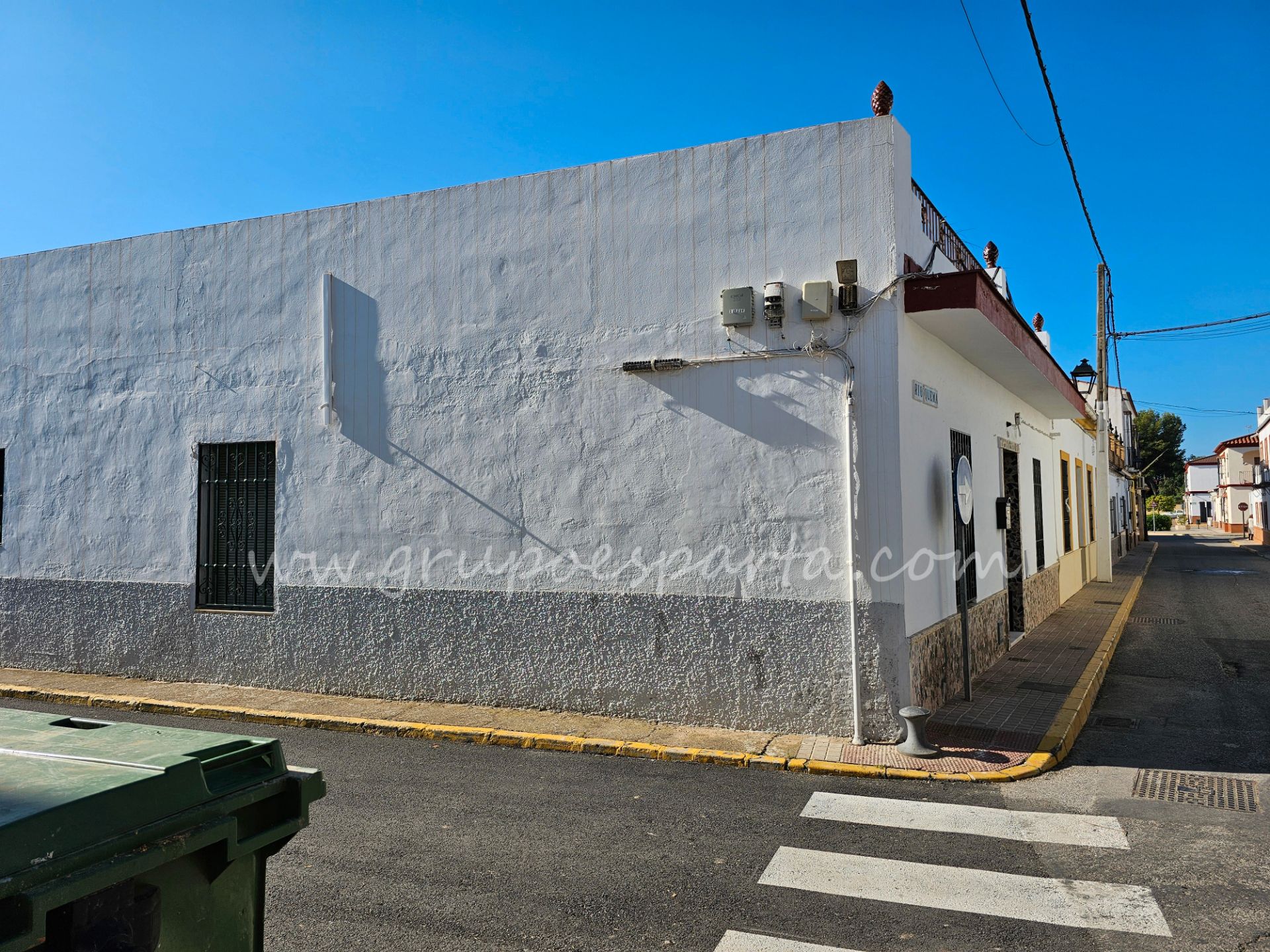Vista exterior de Casa adosada en venda en Umbrete