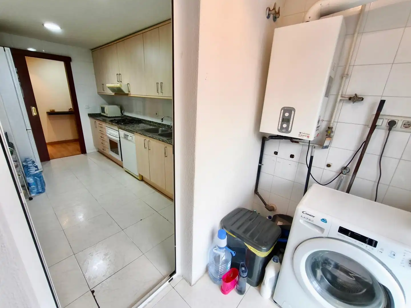 Kitchen of Flat for sale in Sabadell  with Air Conditioner, Heating and Parquet flooring