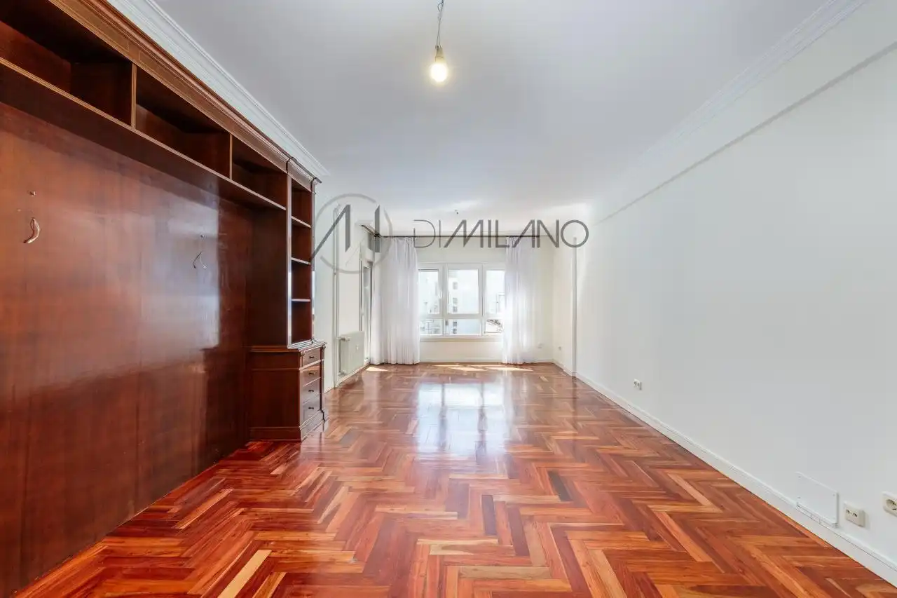 Living room of Flat for rent in Vigo   with Heating, Parquet flooring and Terrace
