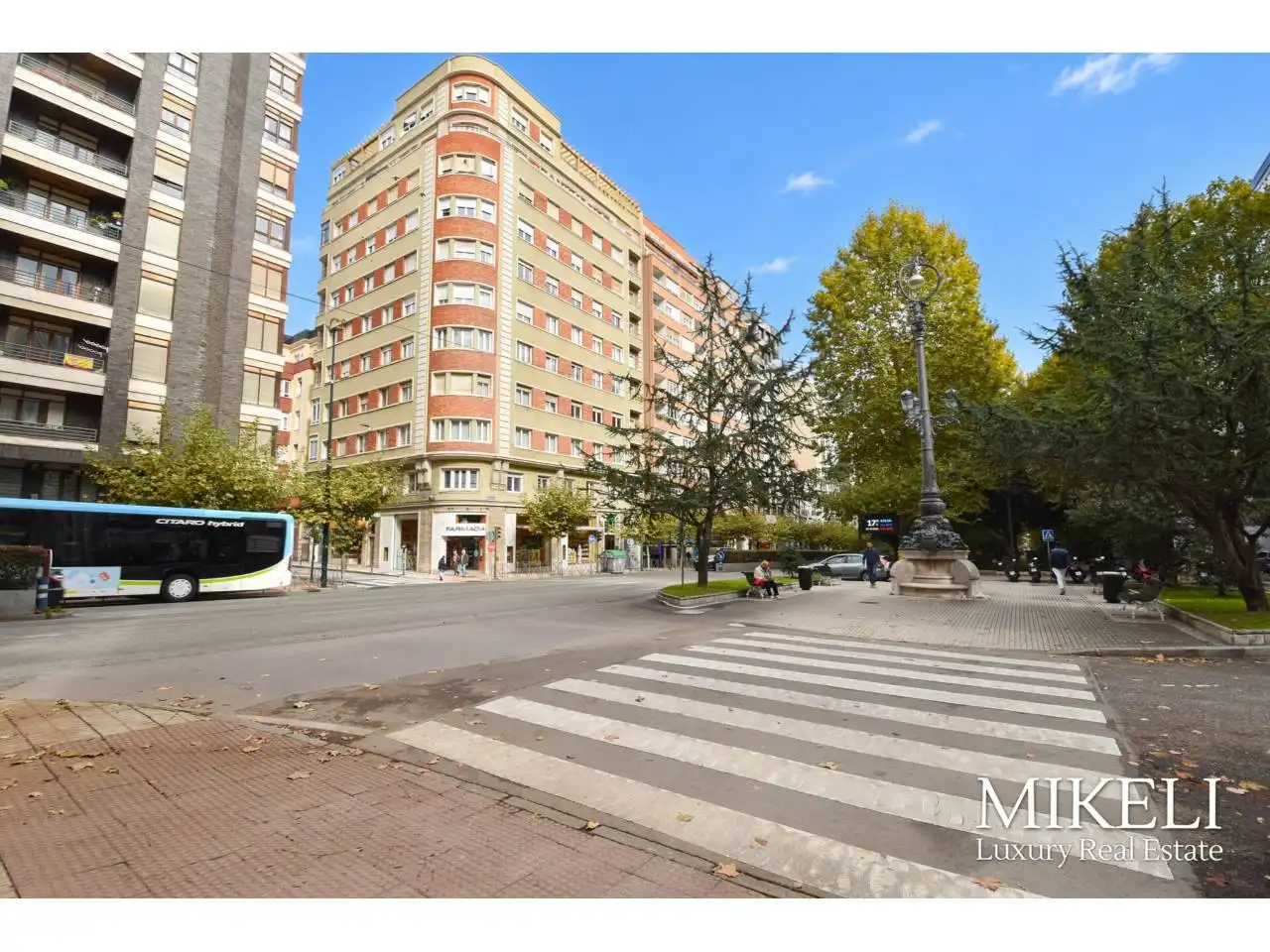 Vista exterior de Apartamento en venta en Cuatro Caminos