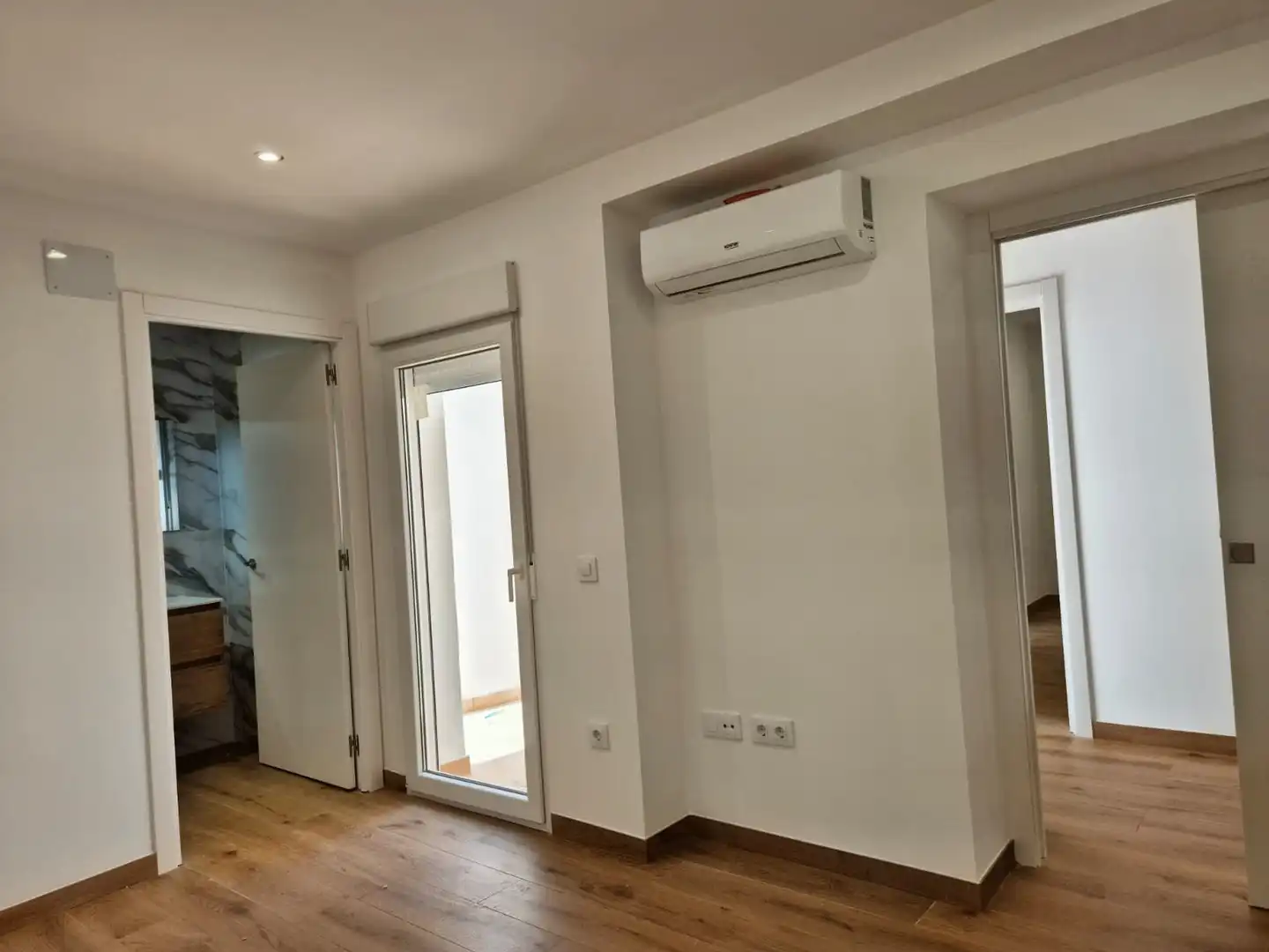 Piso en venta en La Pobla de Vallbona con Aire acondicionado y Terraza