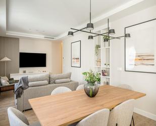 Living room of Flat for sale in  Madrid Capital  with Air Conditioner, Heating and Furnished