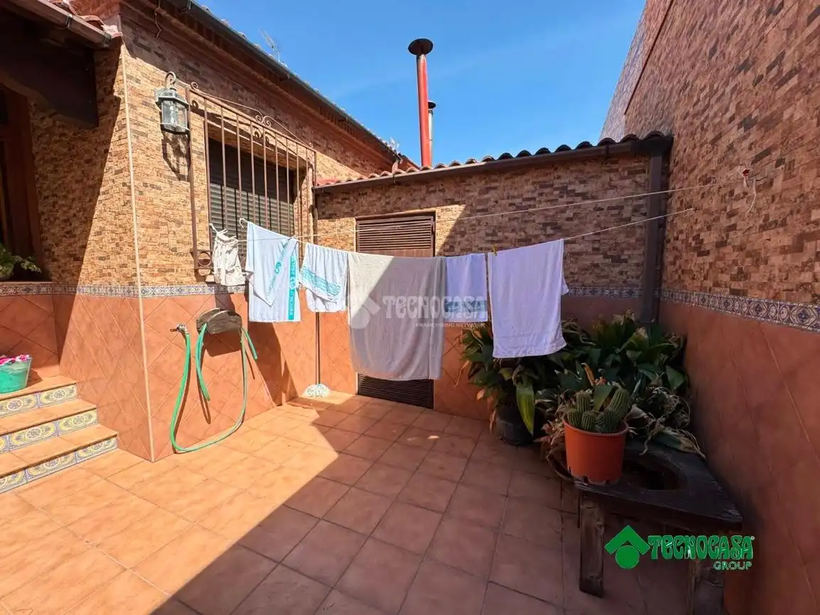 Terrassa de Casa adosada en venda en Gerindote amb Aire condicionat, Calefacció i Jardí privat