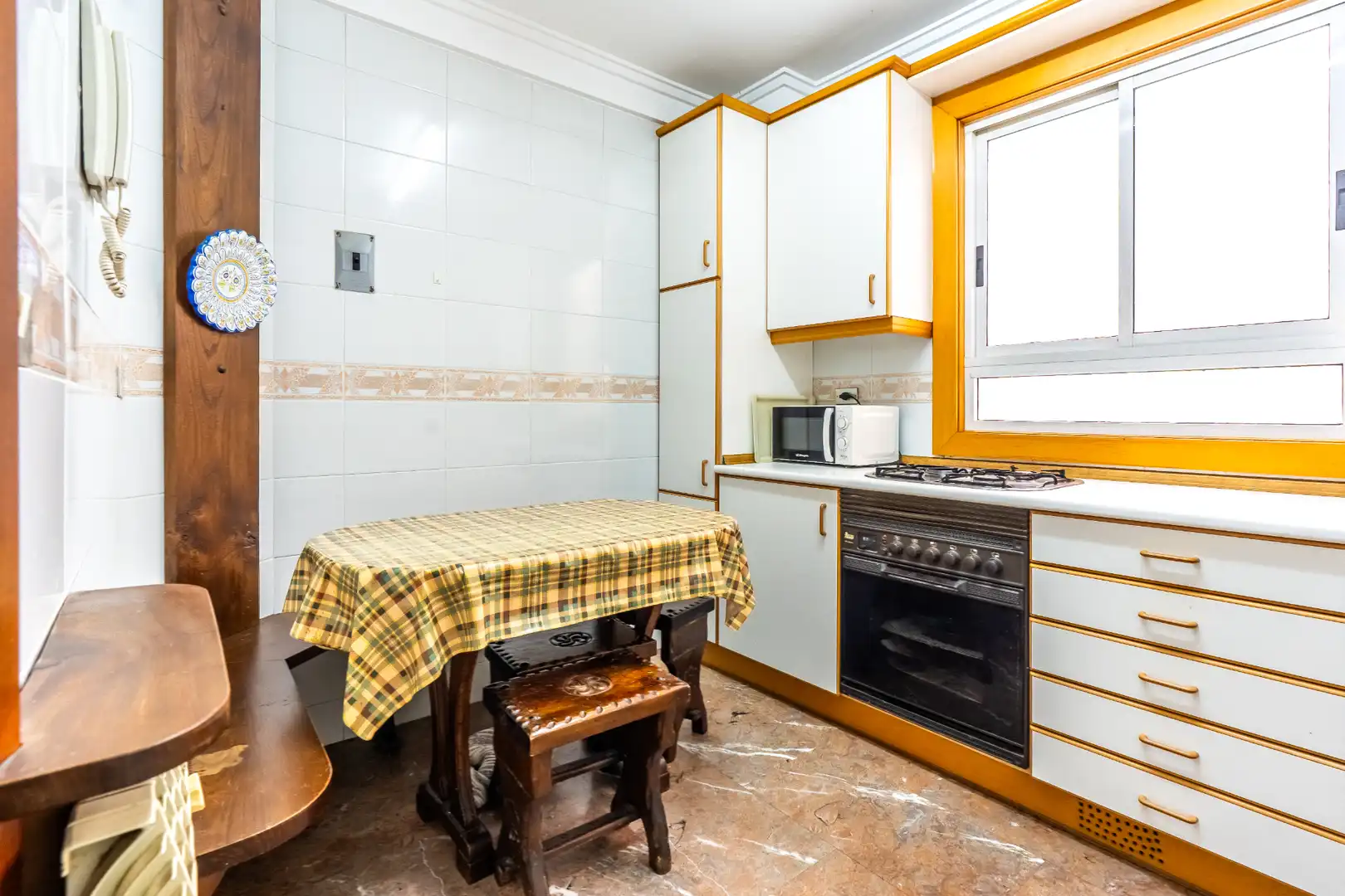 Cocina de Piso en venta en Donostia - San Sebastián  con Calefacción, Amueblado y Horno