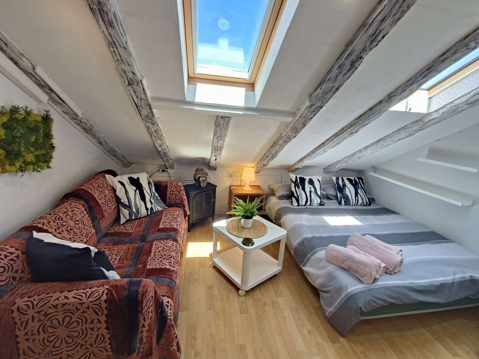 Estudio para compartir en Universidad - Malasaña