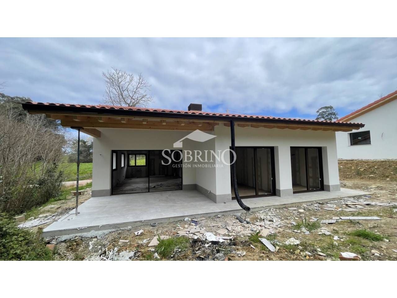 Vista exterior de Casa o xalet en venda en Llanes amb Calefacció, Jardí privat i Terrassa