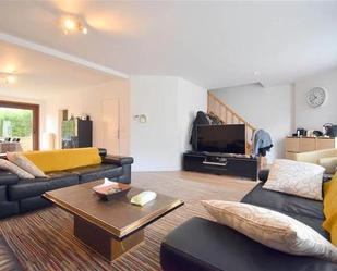 Sala d'estar de Apartament de lloguer en  Cádiz Capital amb Moblat i Es permeten mascotes
