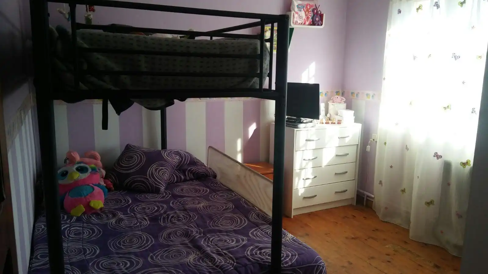Schlafzimmer von Einfamilien-Reihenhaus zum Verkauf in Castrillón mit Heizung und Abstellraum