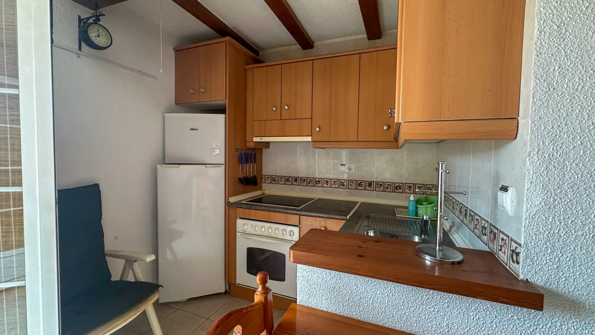Cuina de Casa adosada en venda en Orihuela amb Jardí privat, Terrassa i Traster