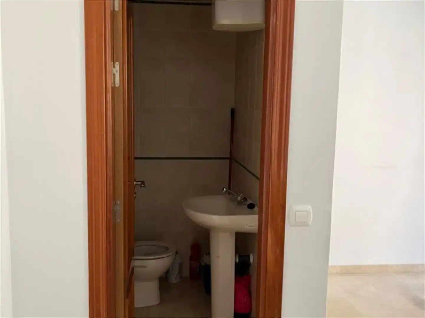 Badezimmer von Büro zur Miete in Tarifa