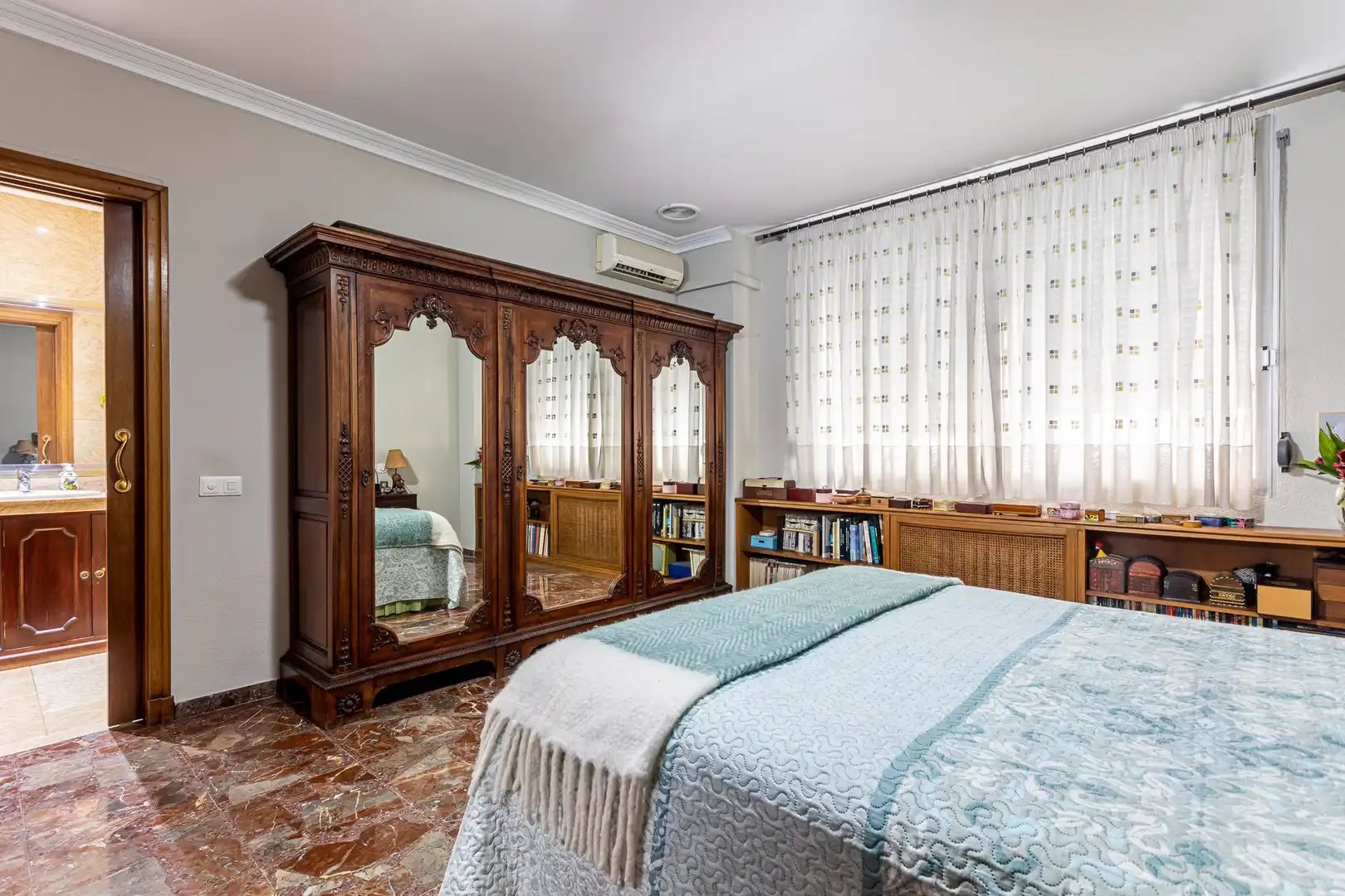 Habitación de Ático en venta en Valencia con Aire acondicionado, Calefacción y Terraza