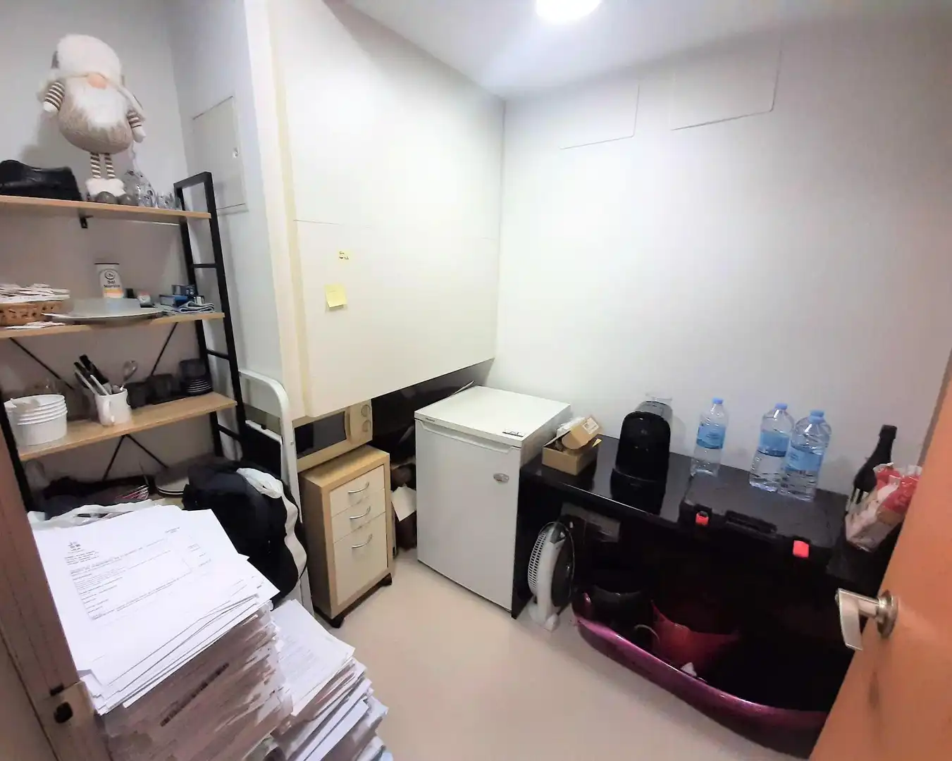 Büro zur Miete in Barcelona mit Klimaanlage, Heizung und Möbliert