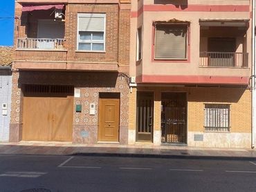 Flat with balcony for sale in Silla