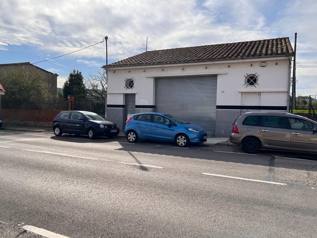 Parking of Industrial buildings for sale in Flaçà