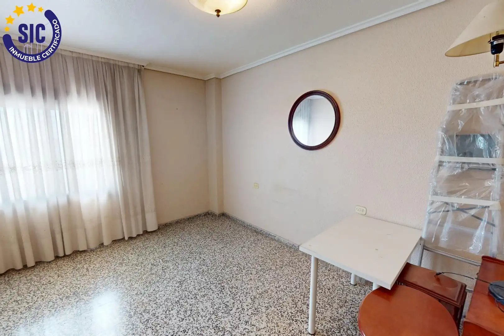 Dormitori de Pis en venda en Castellón de la Plana / Castelló de la Plana amb Terrassa i Balcó