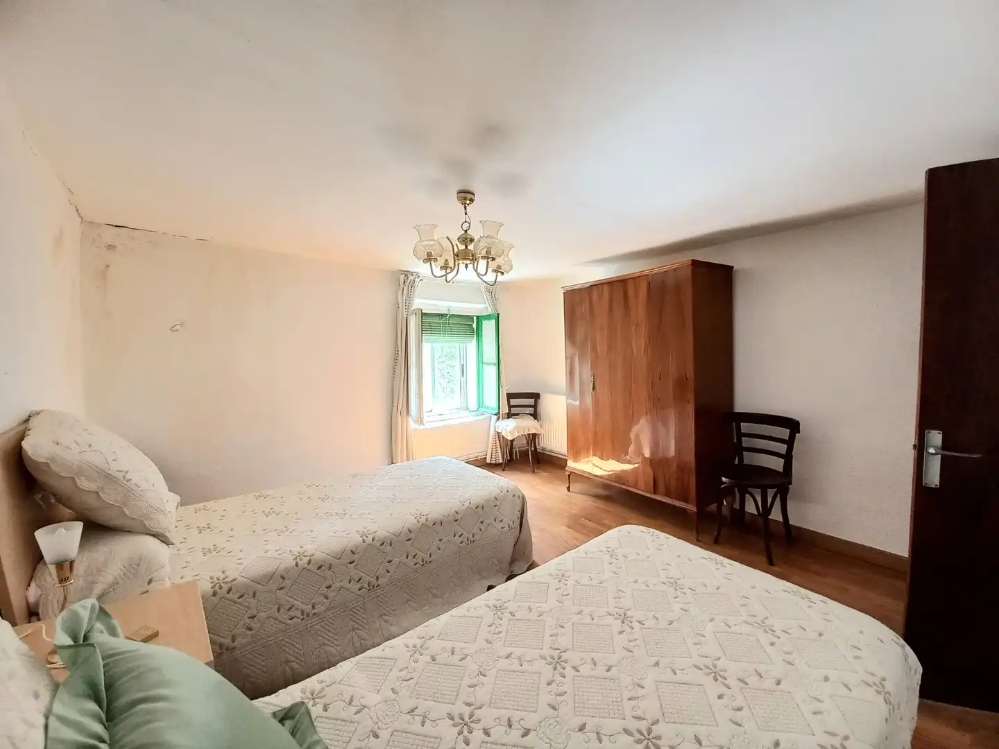 Bedroom of Detached homes for sale in Madrigalejo del Monte  with Heating and Storage room