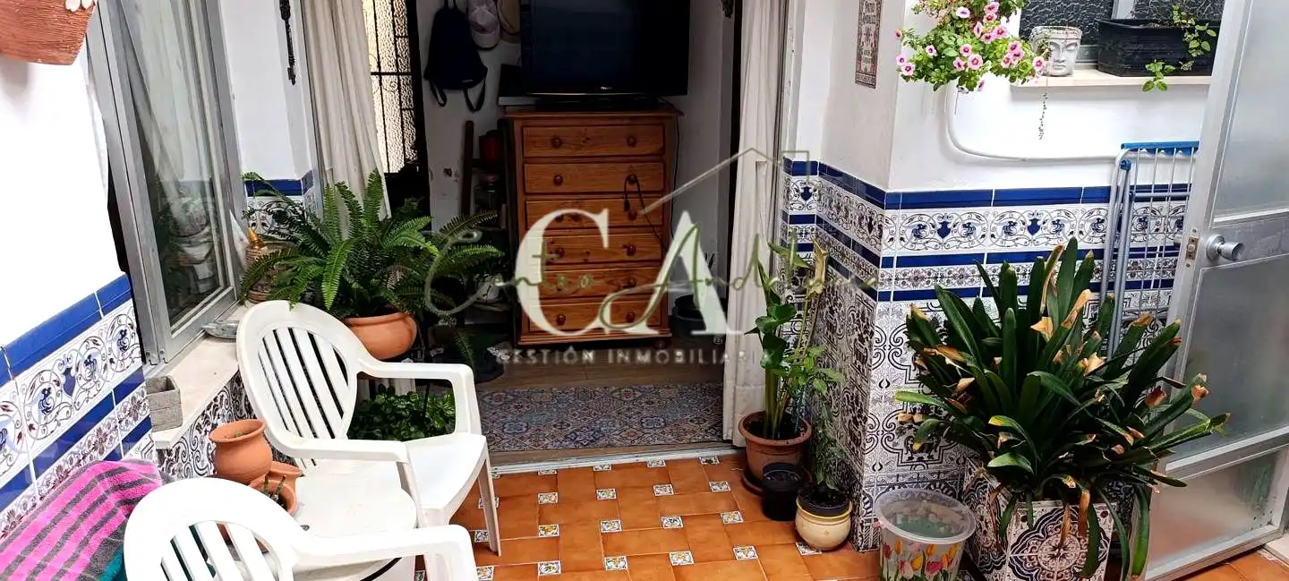 Casa en venda a Calle Adriana Morales