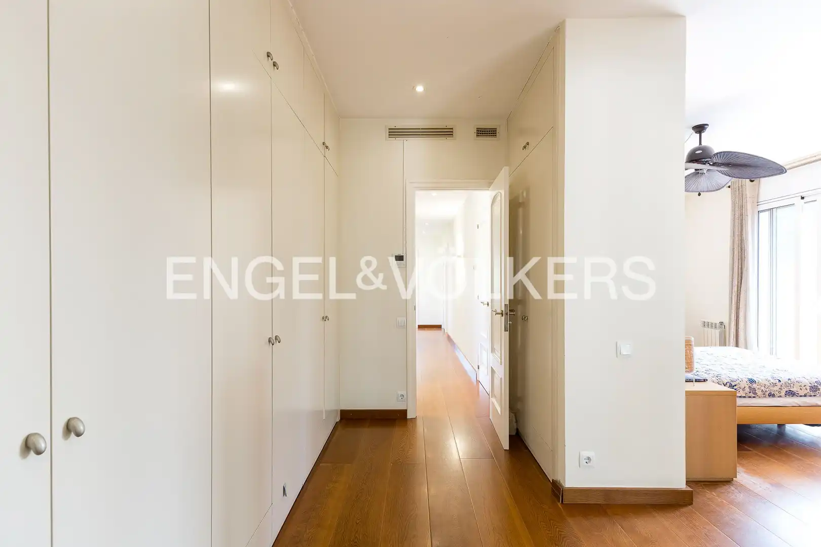 Country homes for sale in Vilanova i la Geltrú  with Air Conditioner, Heating and Private garden