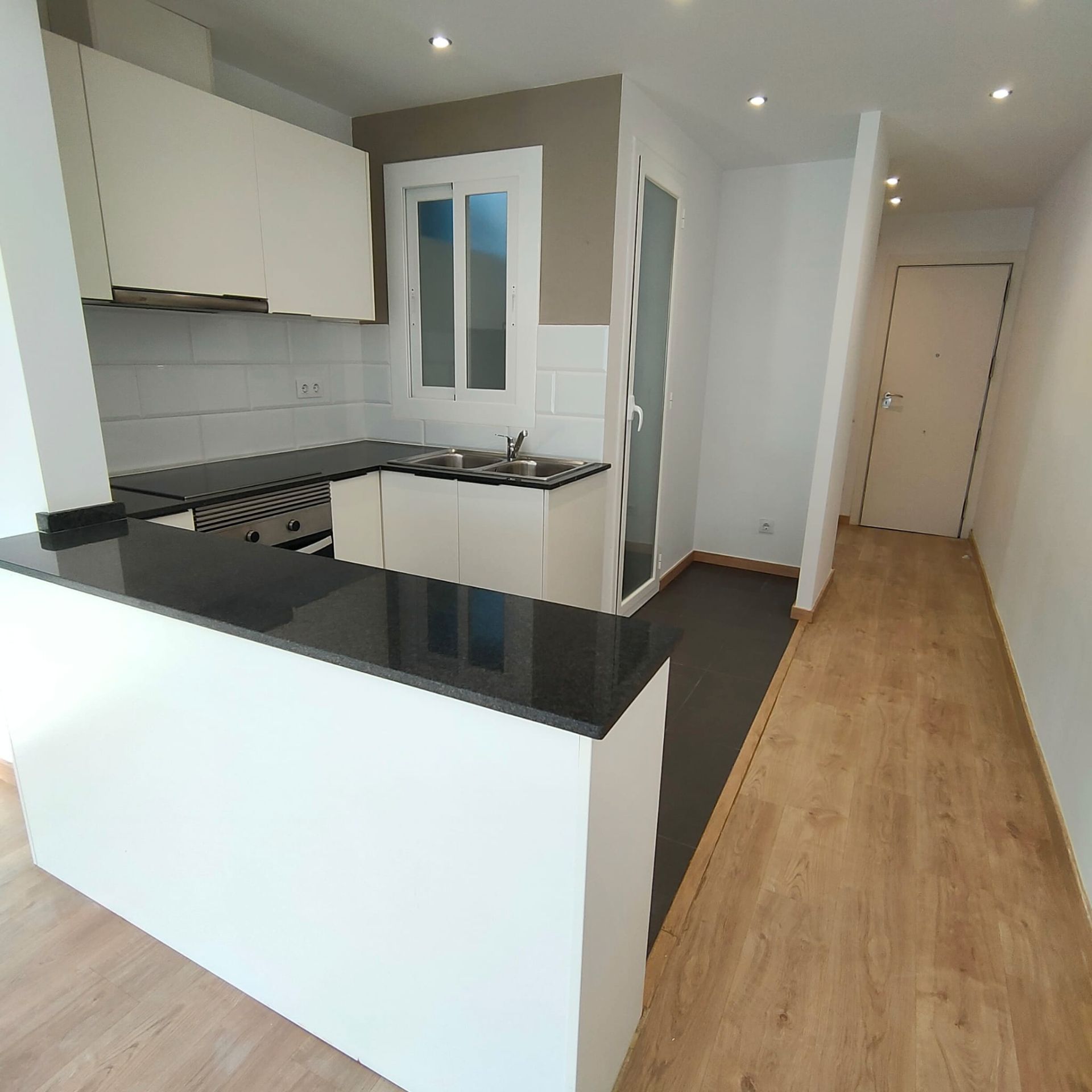 Kitchen of Flat to rent in  Barcelona Capital  with Parquet flooring, Furnished and Oven
