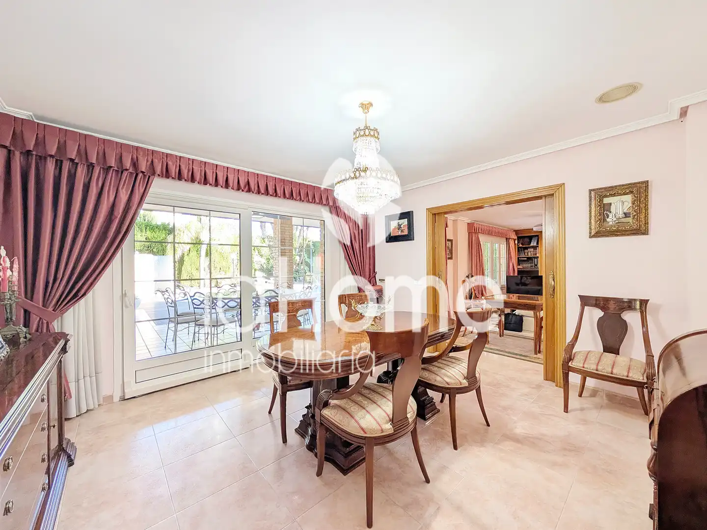 Comedor de Casa o chalet en venta en L'Eliana con Aire acondicionado, Calefacción y Jardín privado