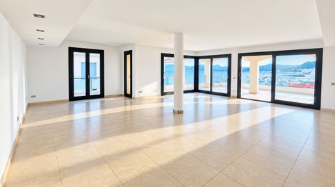 Se ofrece en alquiler de larga duración esta amplia y cuidada vivienda situada en Cala Ratjada, Mallorca, con bonitas vistas al pu, image 4