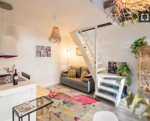 Living room of Flat to rent in  Madrid Capital  with Air Conditioner, Heating and Internet