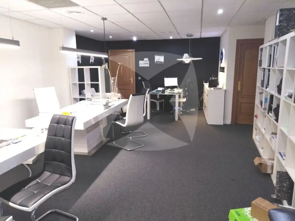 Büro zur Miete in Badajoz mit Klimaanlage