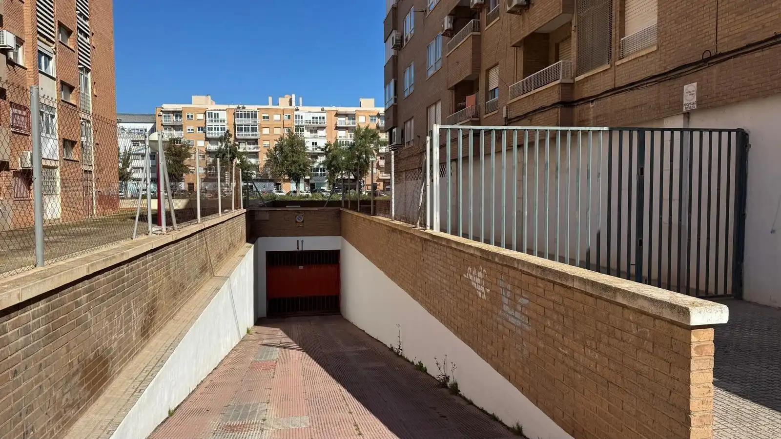 Vista exterior de Piso en venta en Cartagena con Trastero y Balcón
