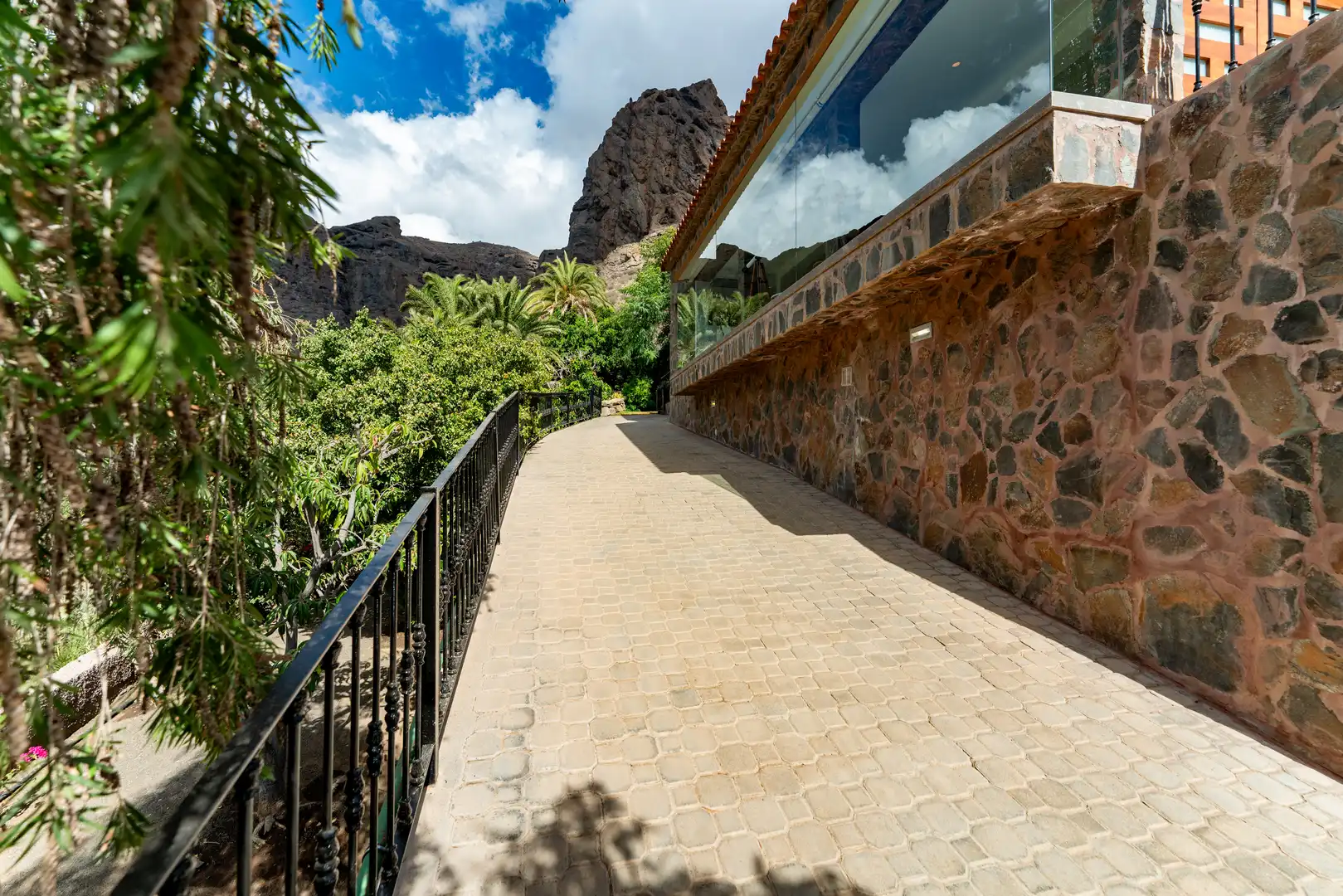 Terrassa de Casa o xalet en venda en El Horno