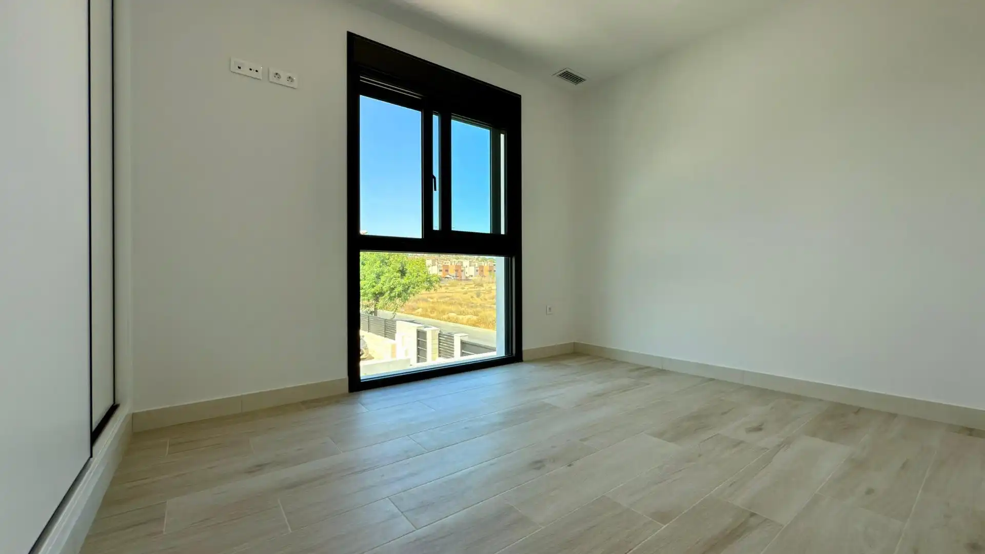 Habitación de Casa o chalet en venta en Mutxamel con Aire acondicionado, Jardín privado y Trastero