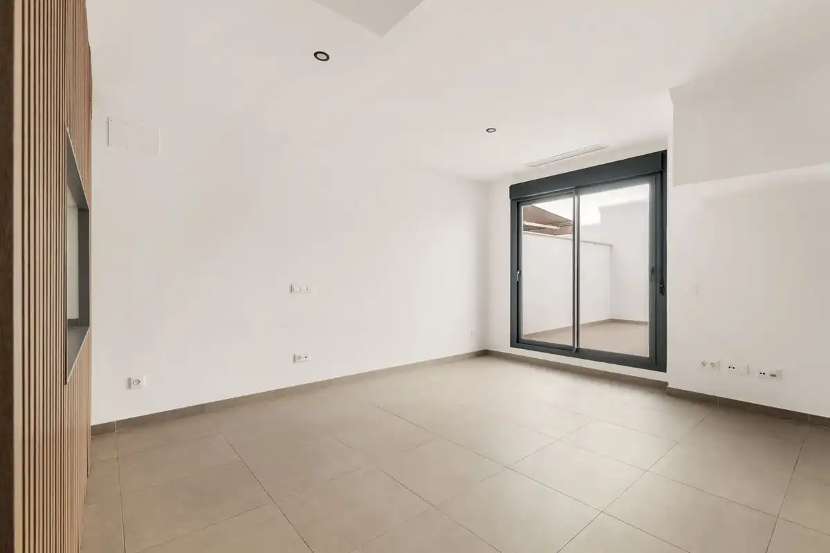 Casa adosada en venta en Estepona con Aire acondicionado, Terraza y Trastero