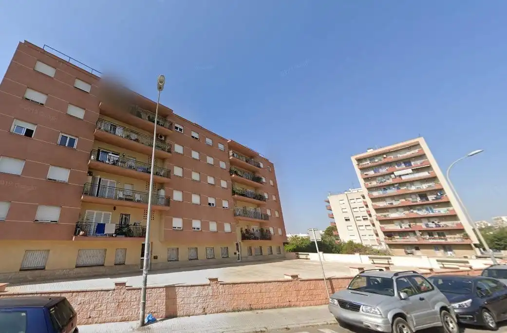 Flat with terrace for sale in Avenida CAMI DELS CAPELLANS 53, imagen 2