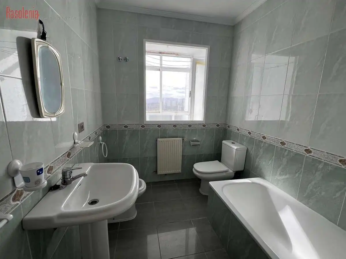 Baño de Piso en venta en A Fonsagrada  con Calefacción