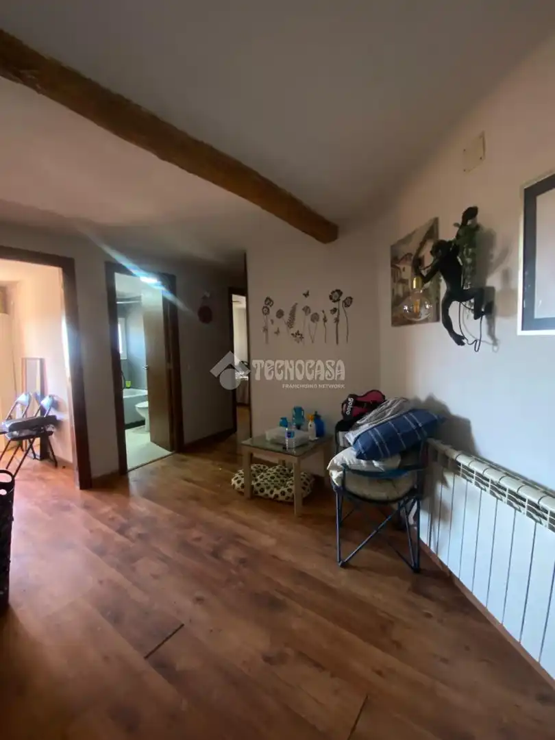 Dormitori de Casa adosada en venda en Alaminos amb Terrassa