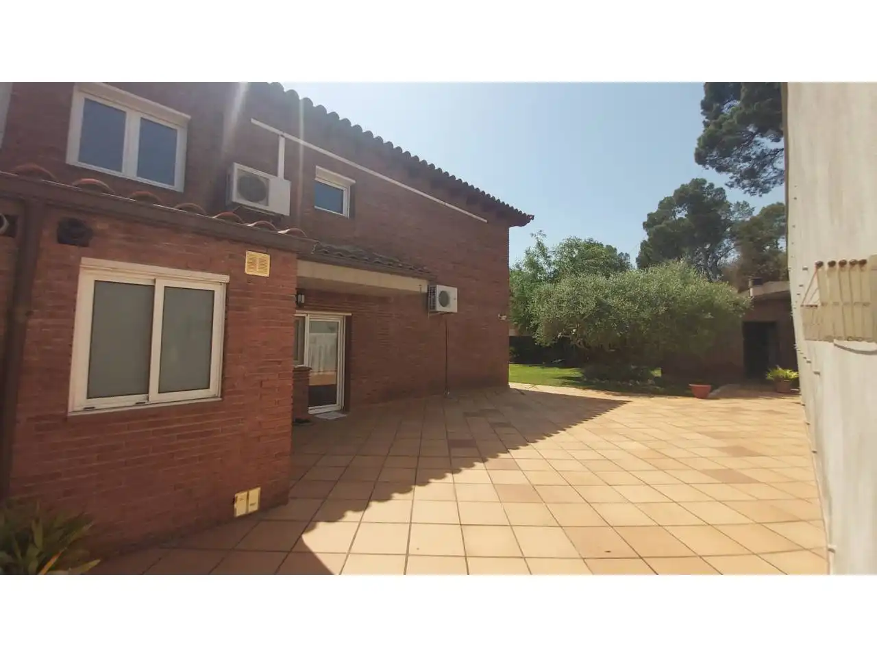 Garden of Houses for sale in Sant Cugat del Vallès  with Air Conditioner, Heating and Private garden