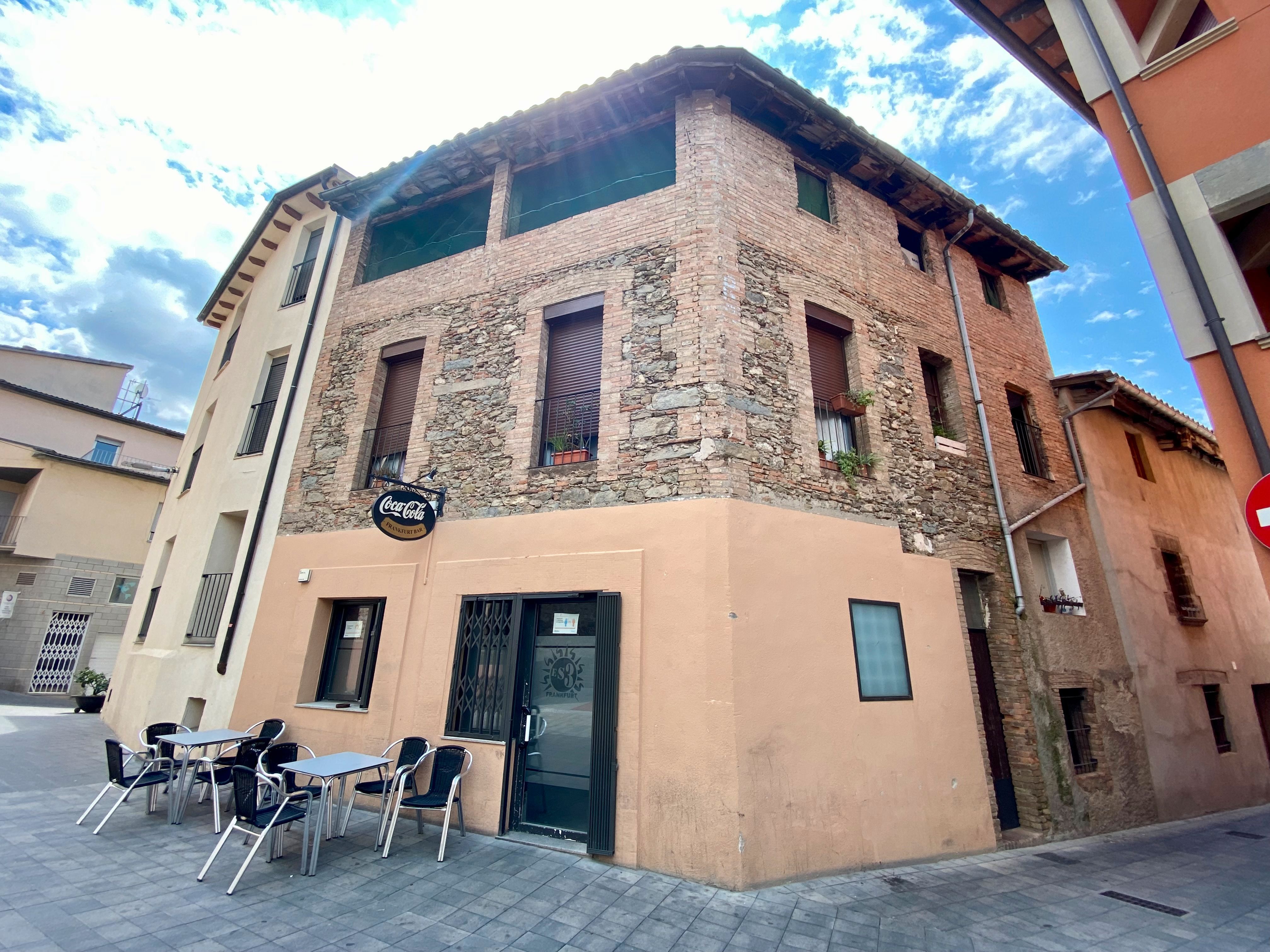 Vista exterior de Edifici en venda en Sant Pere de Torelló