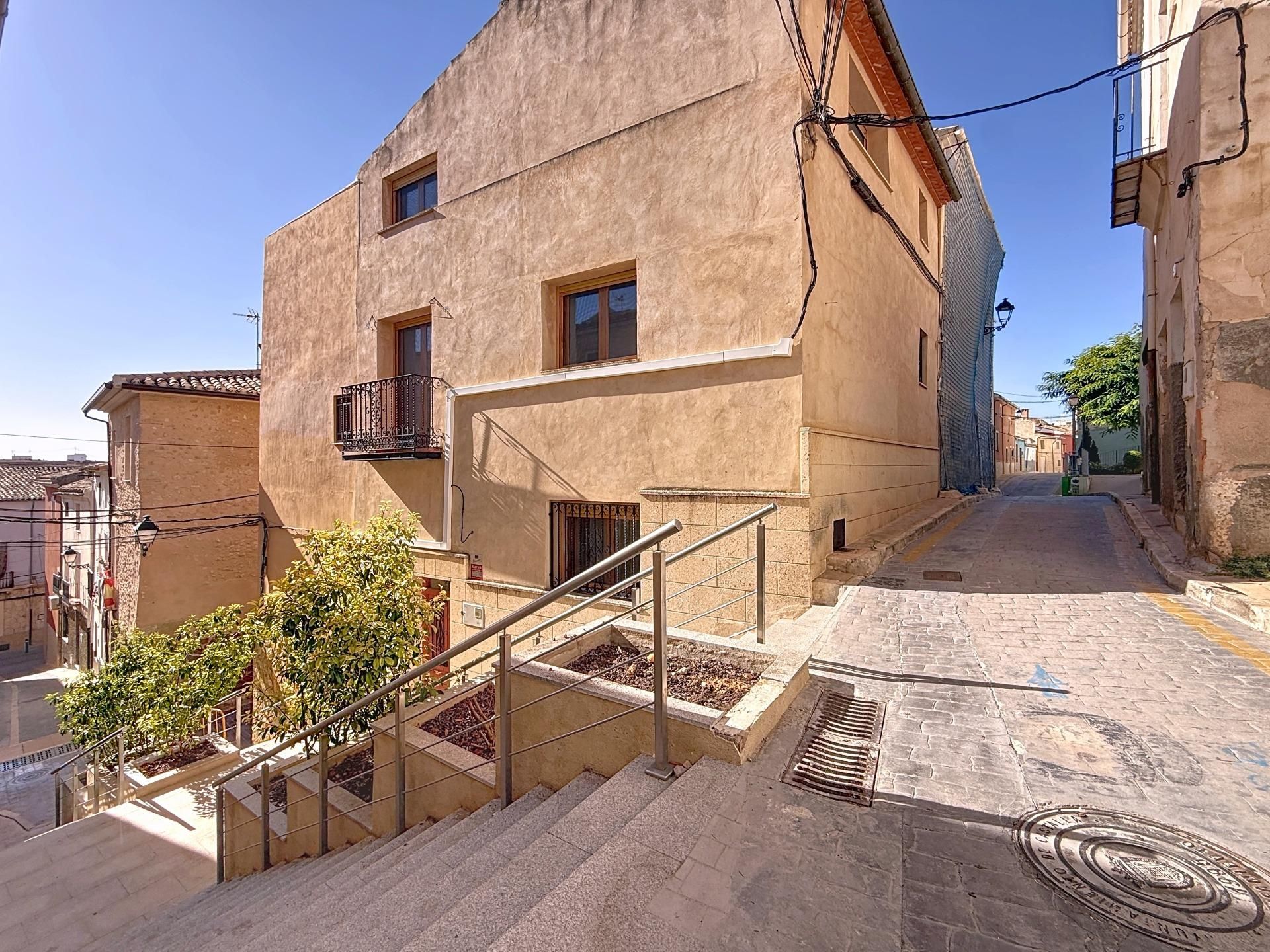 Exterior view of House or chalet for sale in Castalla  with Balcony and Alarm