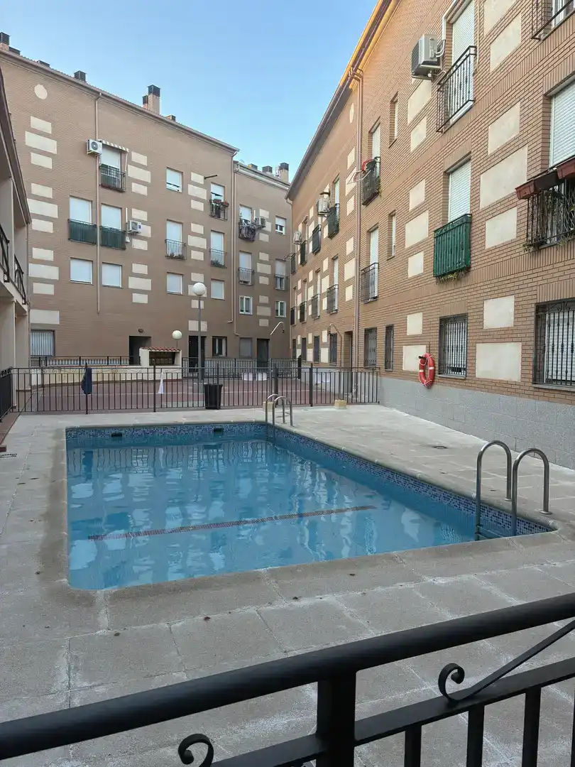 Piscina de Piso en venta en Casarrubios del Monte con Aire acondicionado y Piscina
