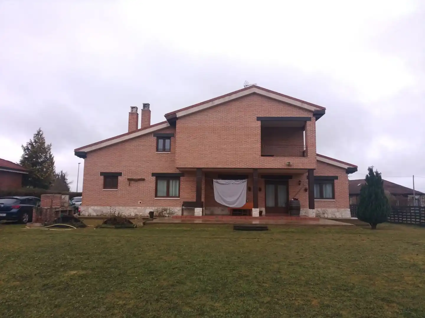 Vista exterior de Casa o xalet en venda en Quintana del Puente amb Calefacció, Jardí privat i Terrassa