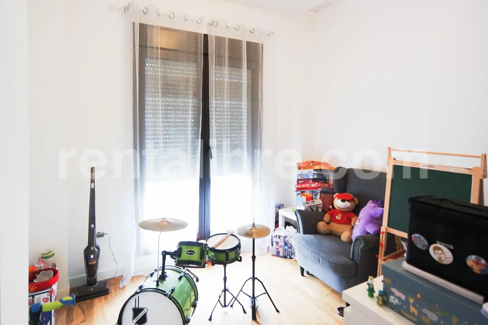 Living room of Flat for sale in Jerez de la Frontera  with Air Conditioner, Private garden and Parquet flooring
