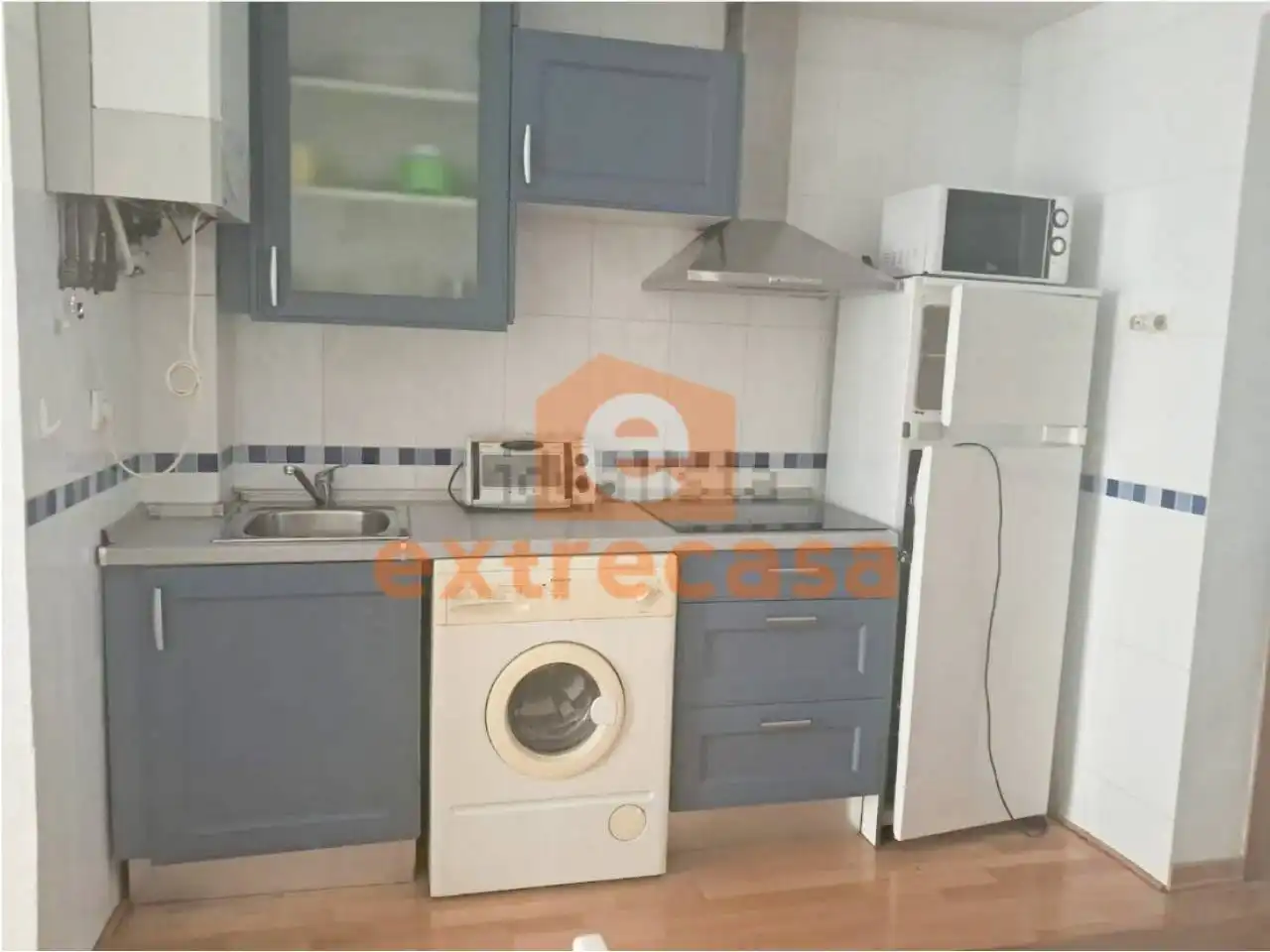 Cuina de Apartament de lloguer en Badajoz amb Moblat