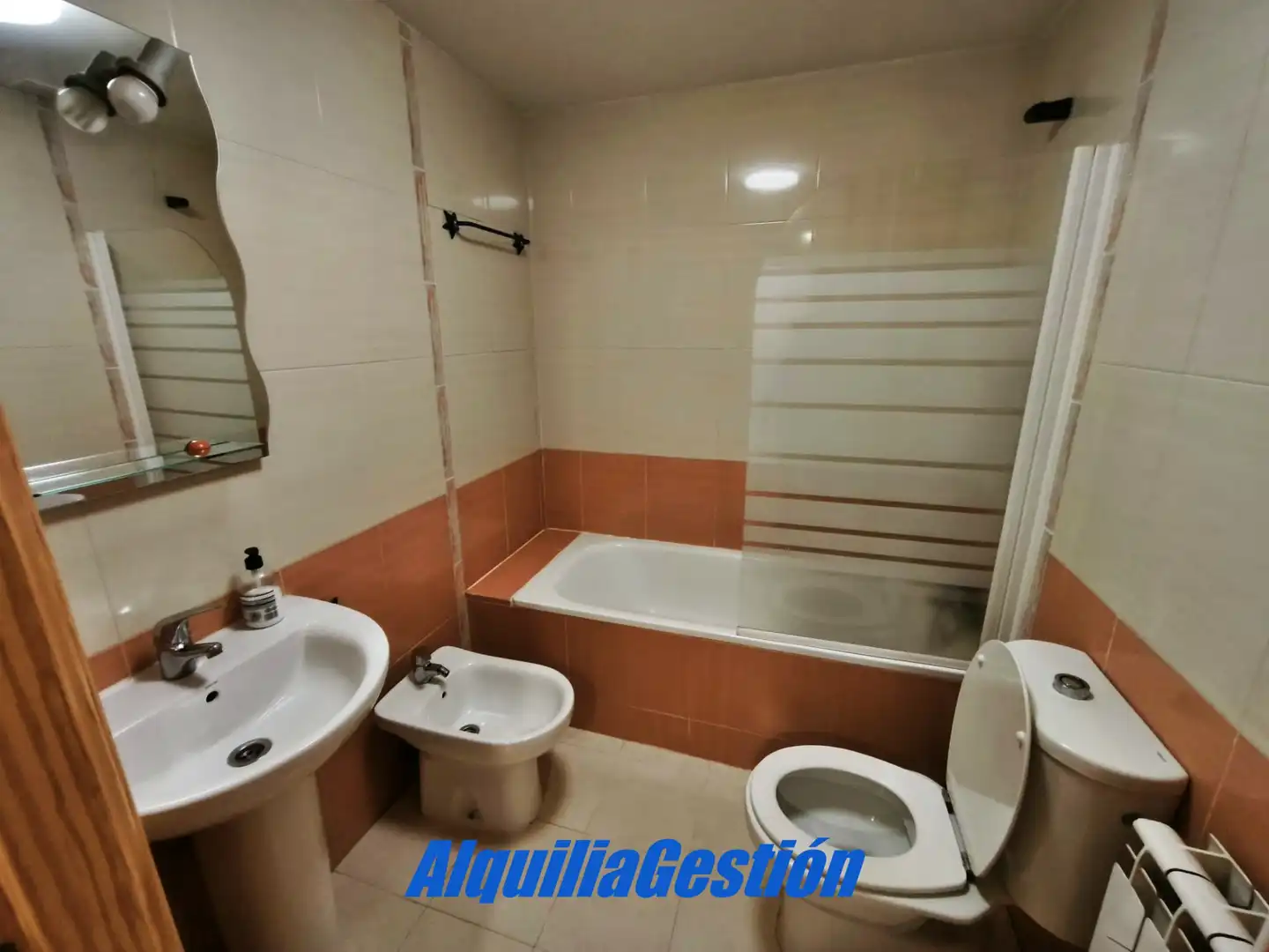 Baño de Apartamento de alquiler en Alovera con Calefacción