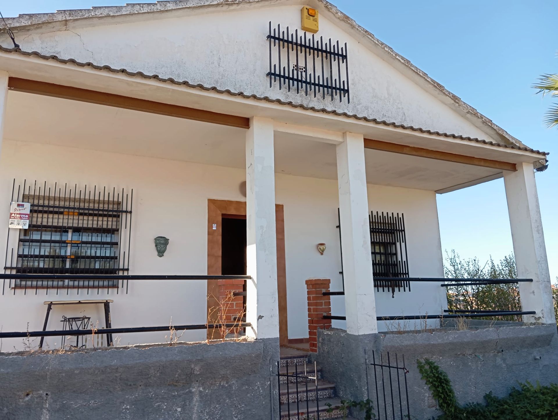 Vista exterior de Casa o xalet en venda en Las Ventas de Retamosa amb Calefacció, Jardí privat i Terrassa